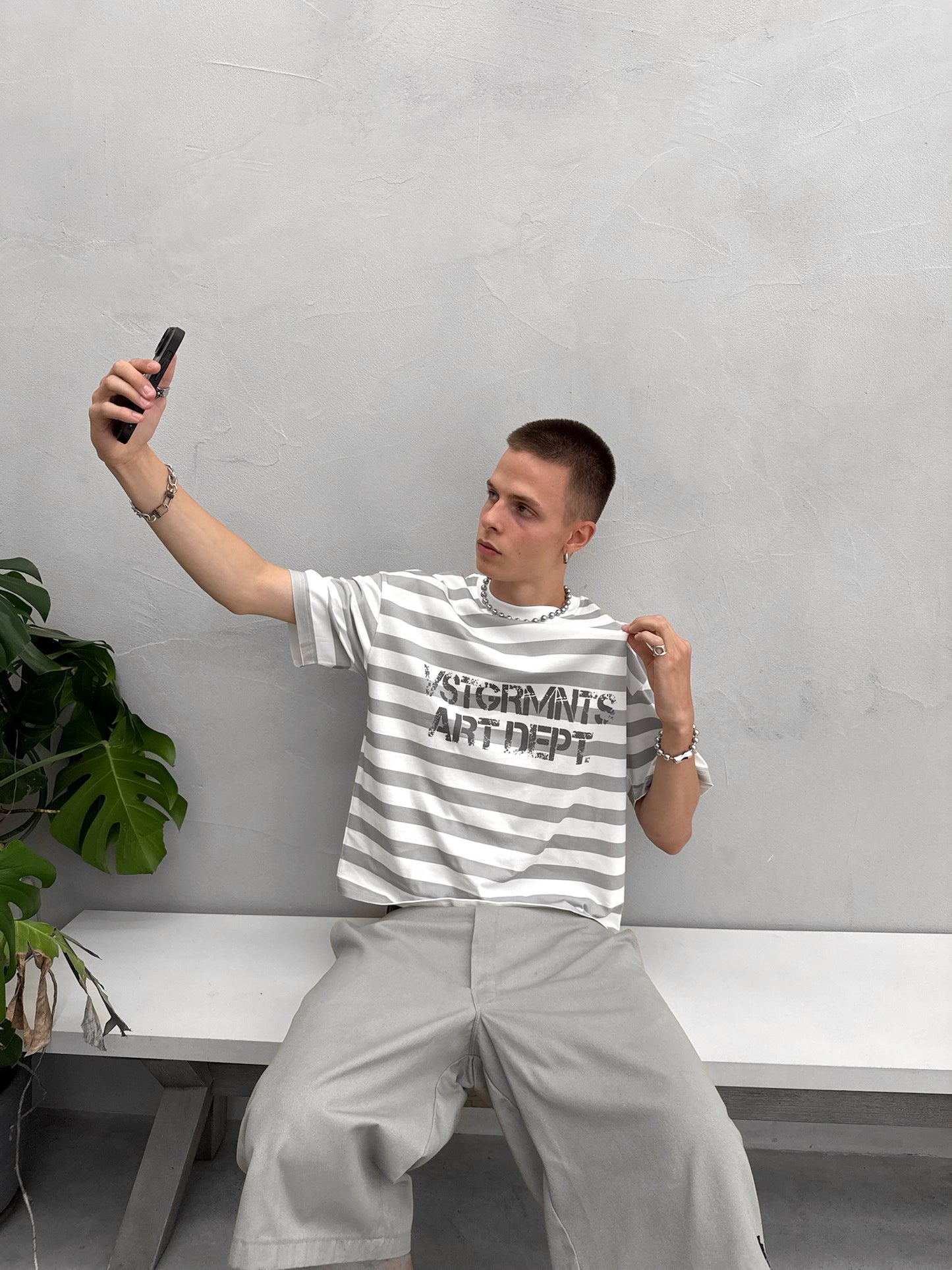 STRIPED GREY-WHITE TEE