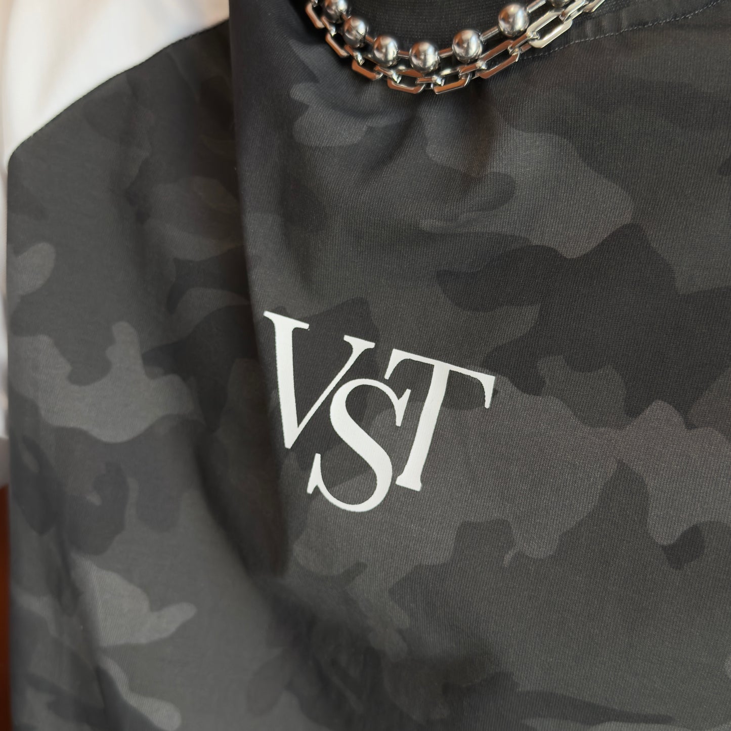 CAMO LONG SLEEVE TEE (BLACK-WHITE)