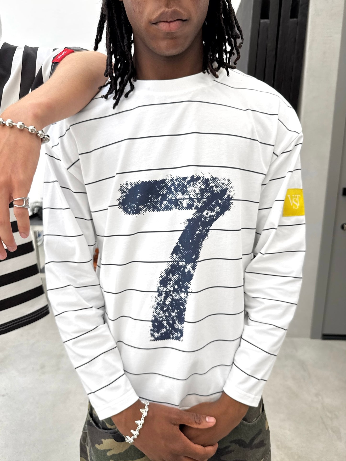 7 STRIPED LONGSLEEVE (NAVY-WHITE)