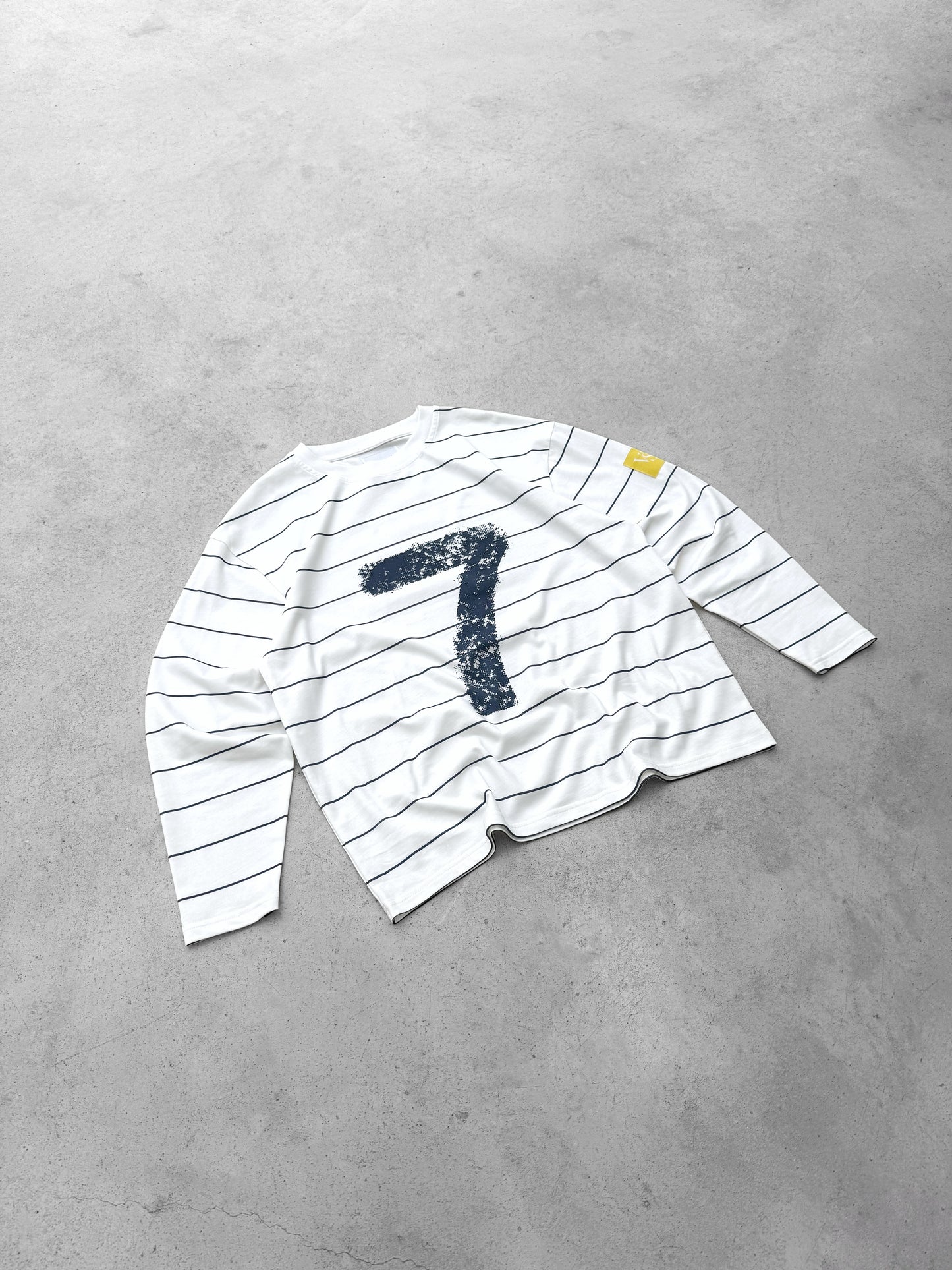 7 STRIPED LONGSLEEVE (NAVY-WHITE)