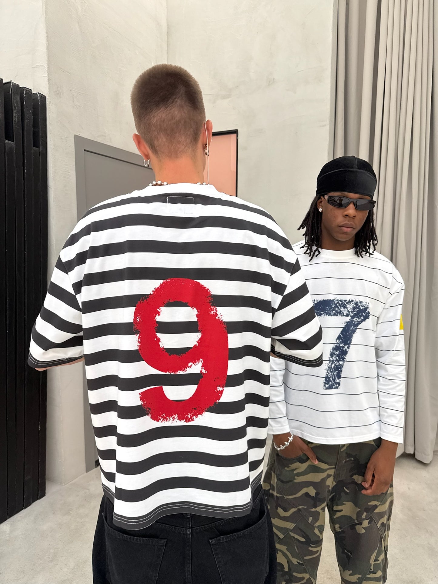 STRIPED BLACK-WHITE TEE