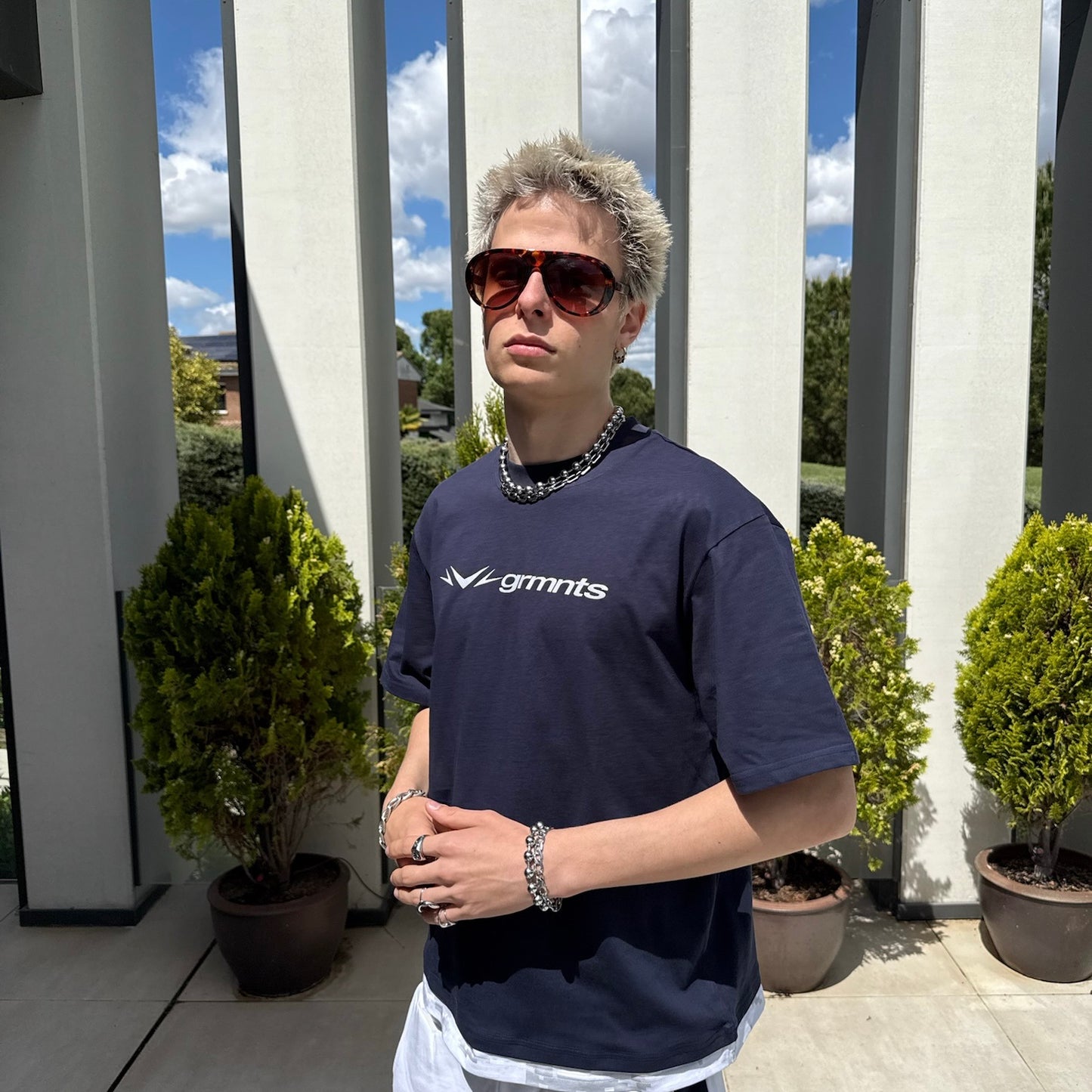 IN FUTURE TEE (NAVY)