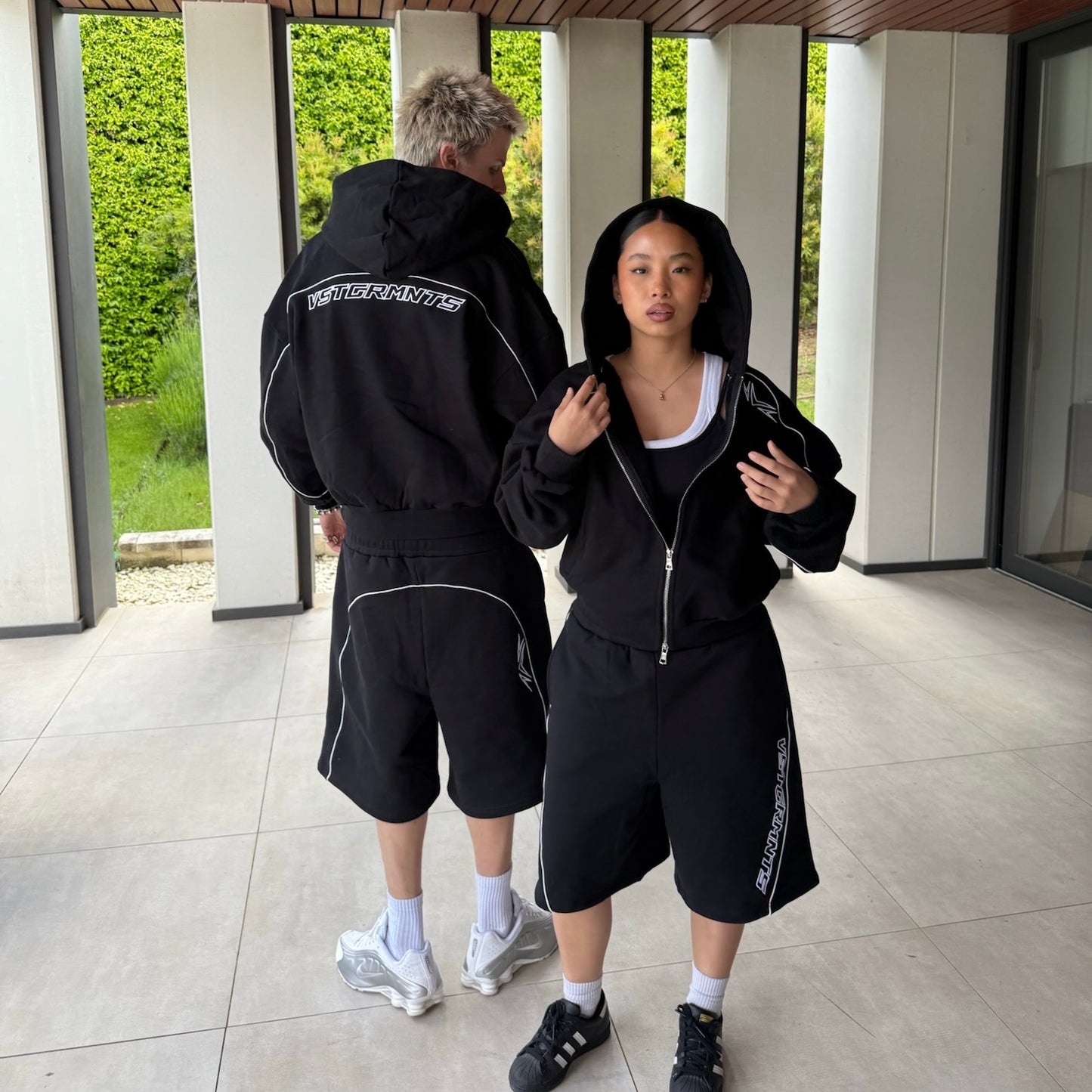 OUTLINE JACKET TRACK (BLACK)