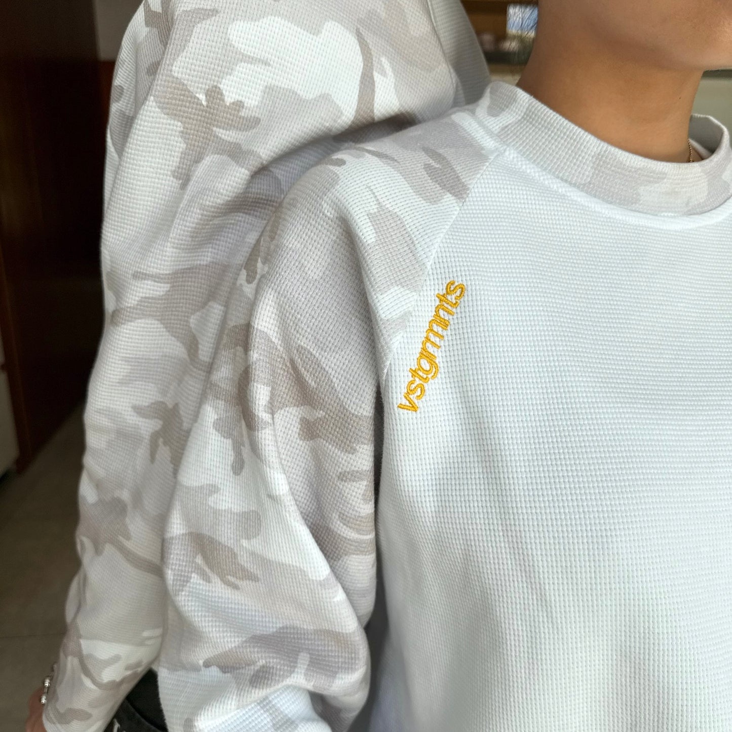 CAMO LONG SLEEVE TEE (WHITE)
