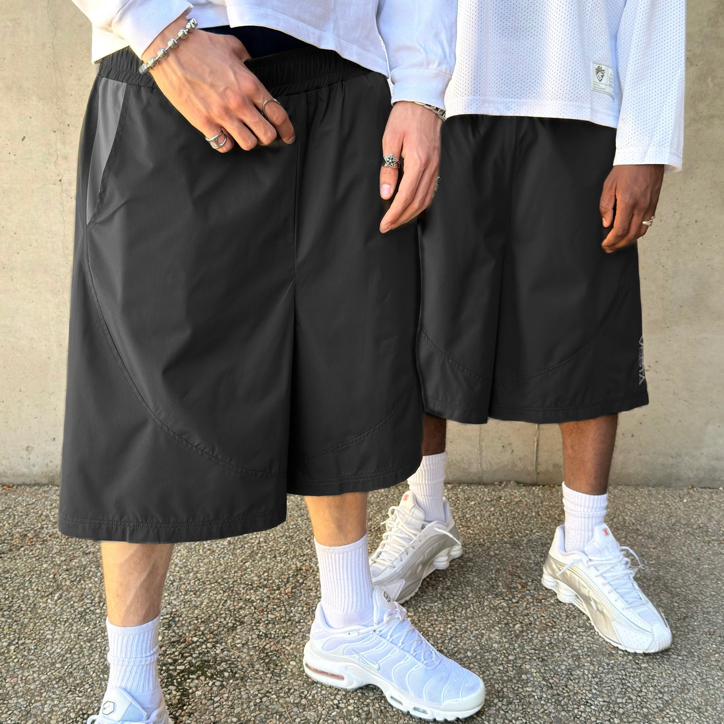 TECH SHORT (BLACK)
